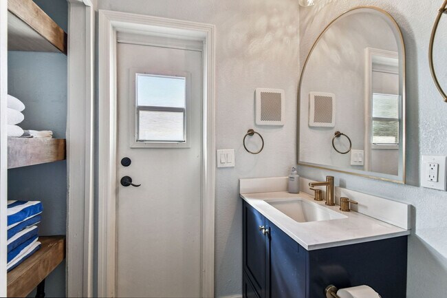 Building Photo - 11250 2nd St E