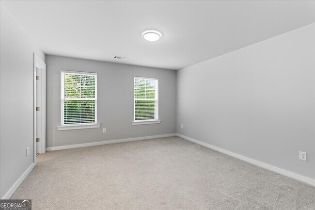 Building Photo - 2030 Main St NW