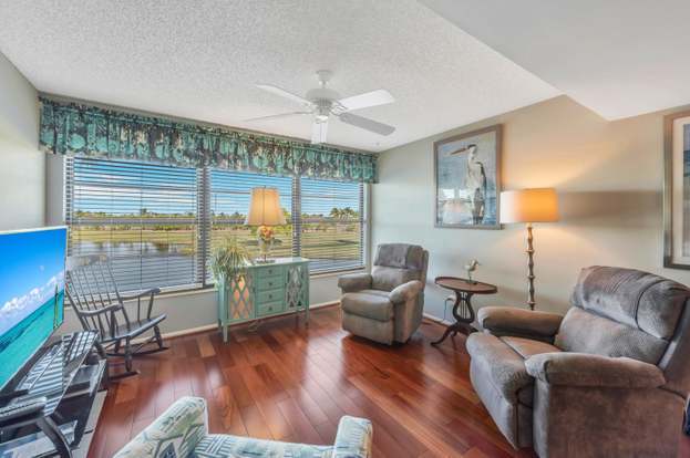 Building Photo - 33 Plantation Dr