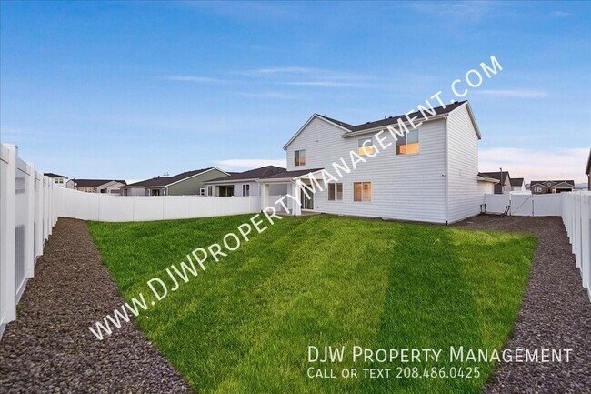 Building Photo - 14588 Cooper Sunrise Dr