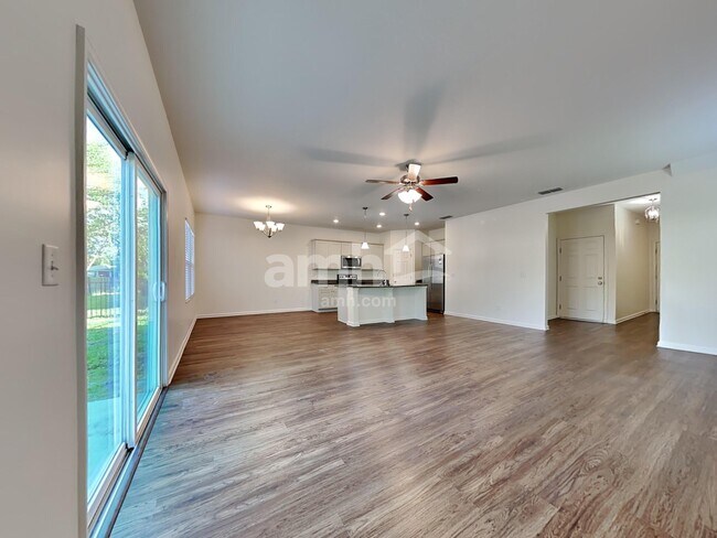 Building Photo - 155 E Jayce Way