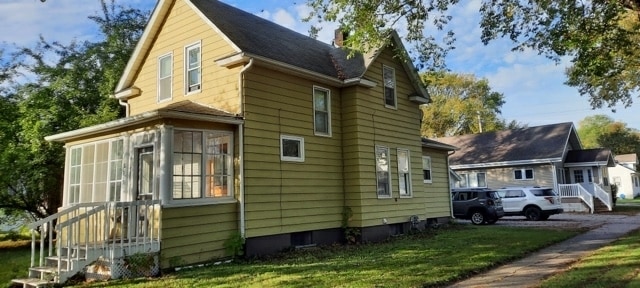 Building Photo - 802 Cherry St