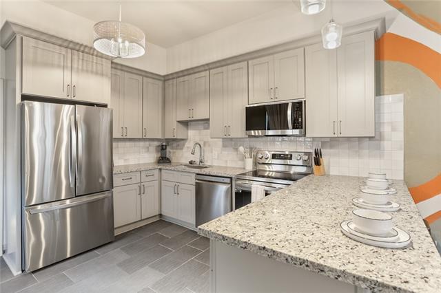 Building Photo - 723 N Salcedo St