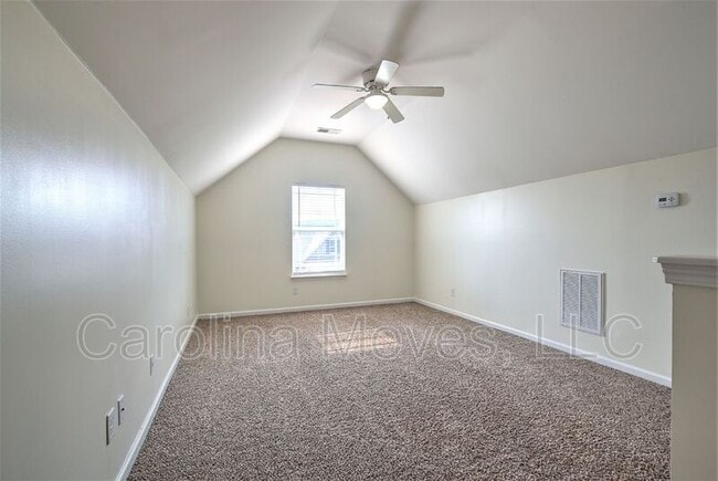 Building Photo - 148 Caledonia Dr