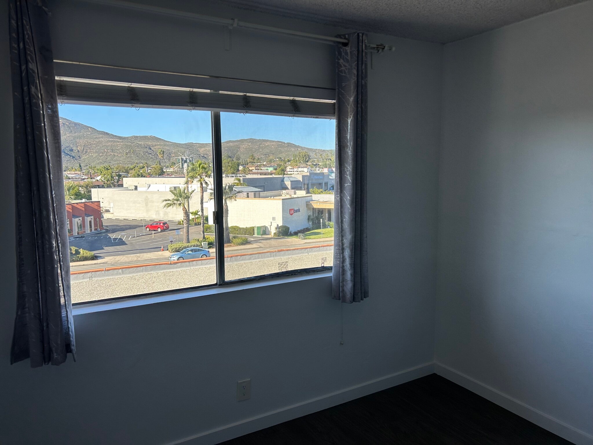 Master Bedroom - 8609 Lake Murray Blvd