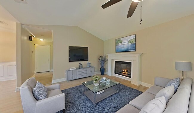 Building Photo - 317 Springwood Cir