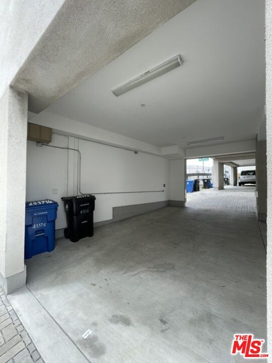 Building Photo - 4937 20th St
