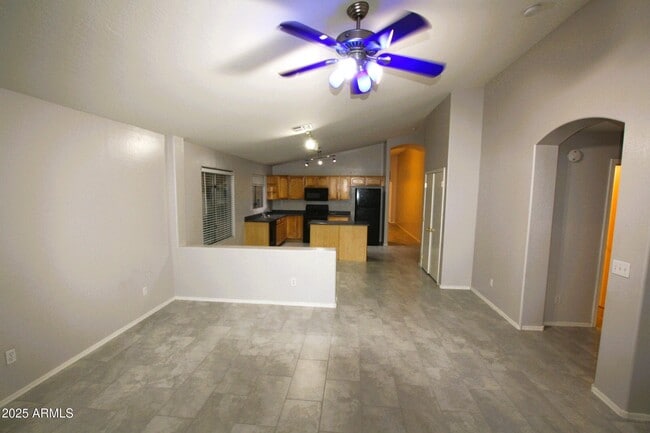 Building Photo - 14129 N 133rd Dr