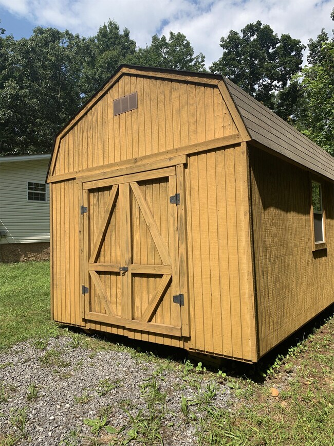 Building Photo - 96 White Oak Gap Rd