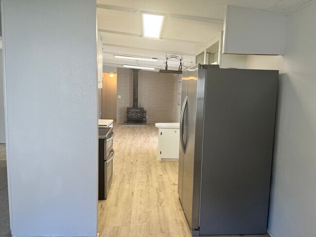 Building Photo - 355 E 400 S
