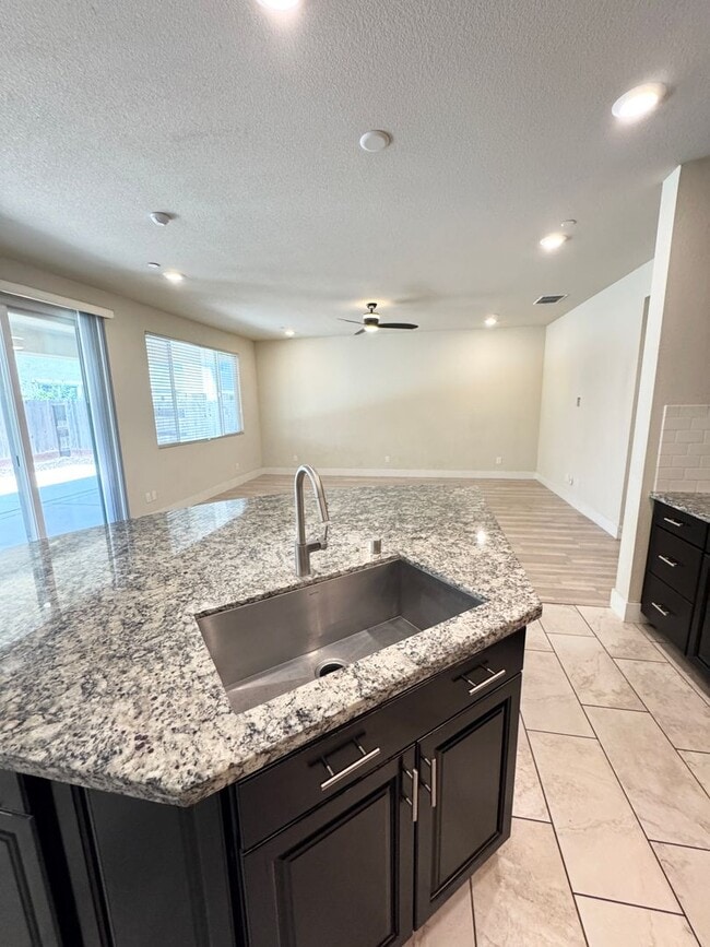Building Photo - Resort-Style Living in Natomas Meadows | 4BD + Clubhouse & Pools SEE VIDEO