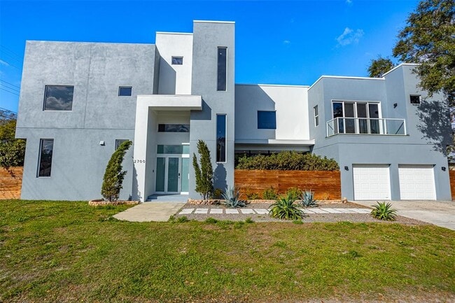 Building Photo - 2700 N Myrtle Ave