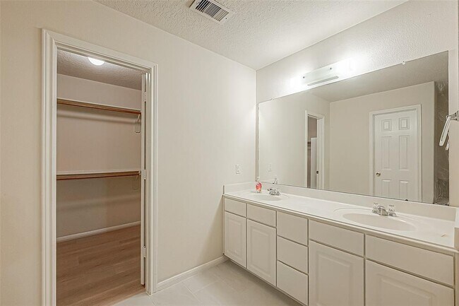 Building Photo - 3502 Zephyr Glen Way