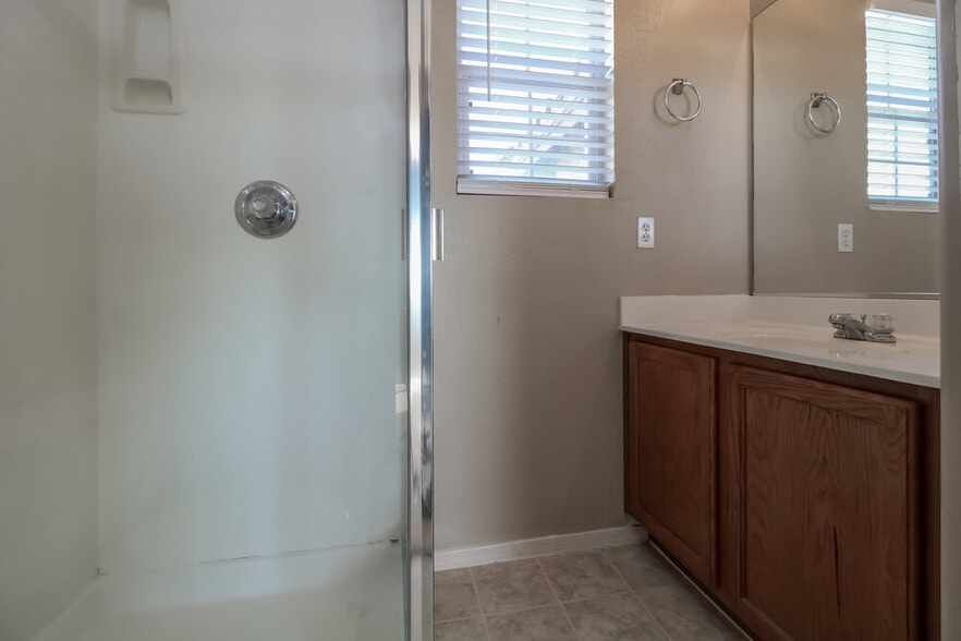 Building Photo - 22553 W Desert Bloom St