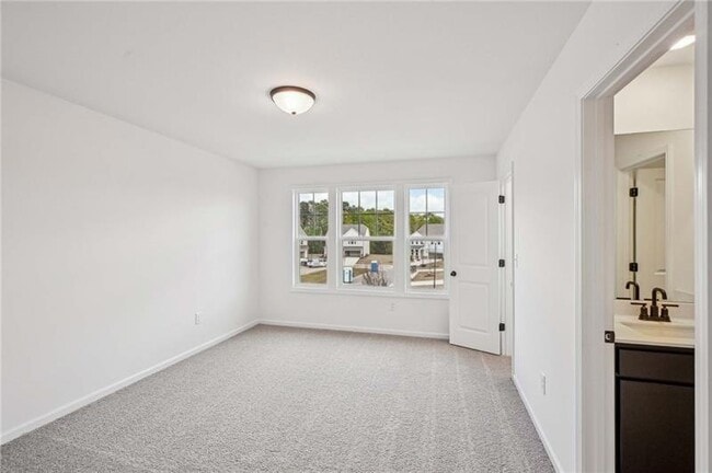 Building Photo - 564 Silverleaf Trl