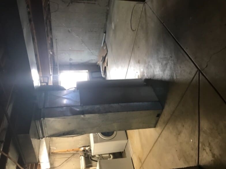 Building Photo - 18757 E Hawaii Dr