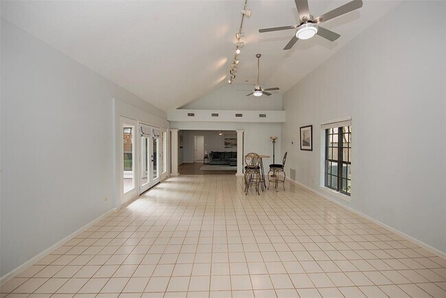 Building Photo - 2030 Cutter Dr