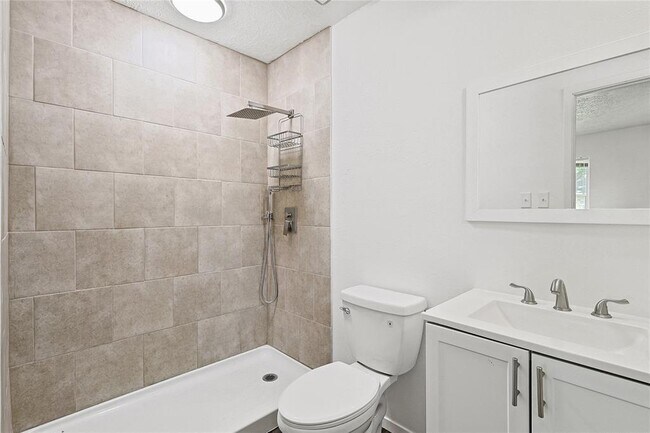 Building Photo - 11414 Montverde Ln