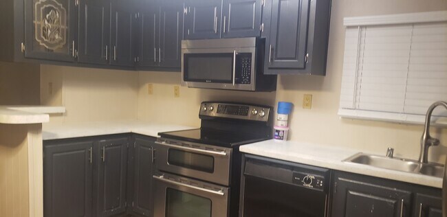 Building Photo - 1500 O'Bannon Dr