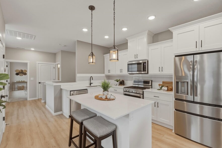 Building Photo - 8104 SE Blanton St