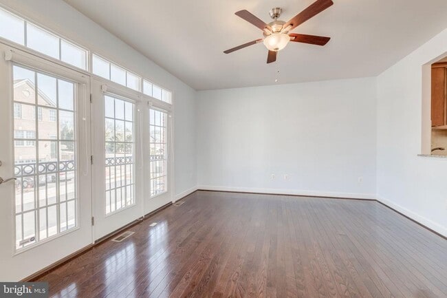 Building Photo - 6266 Summit Point Ct