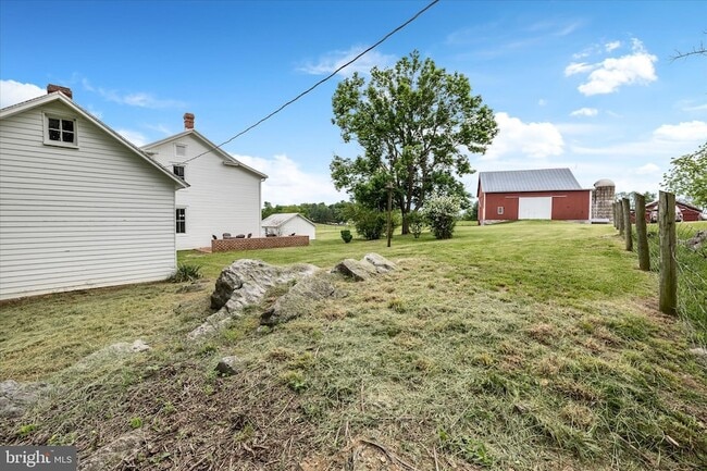 Building Photo - 5452 Middle Rd