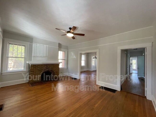 Building Photo - 301 Elmira Pl NE