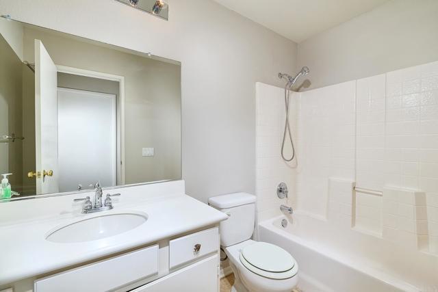 Building Photo - 402 Paseo Del Concho