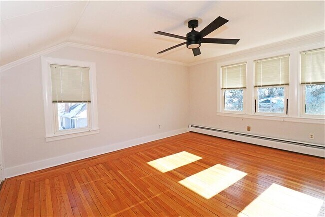 Building Photo - 65 Friendship St