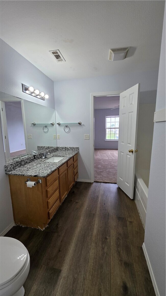 Building Photo - 4102 SW Chapelstone Ave