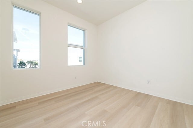 Building Photo - 185 Steely