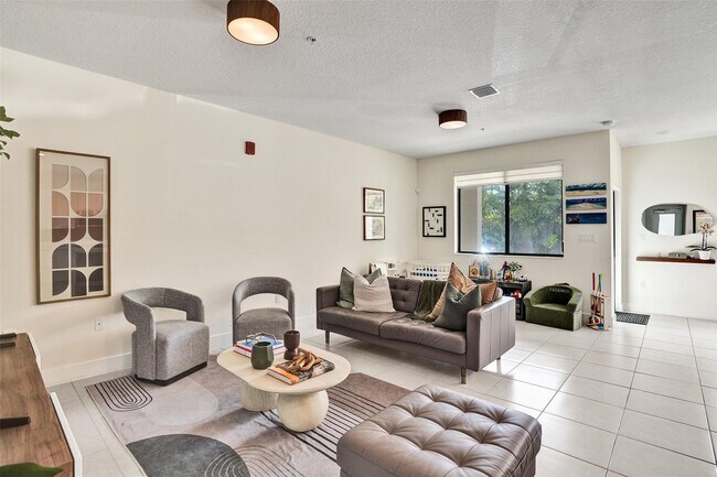 Building Photo - 8001 NW 41st St