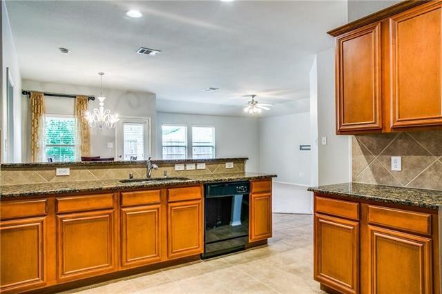 Building Photo - 9721 Sleepy Hollow Dr