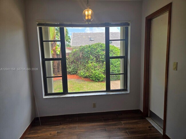 Building Photo - 15630 SW 46th Terrace