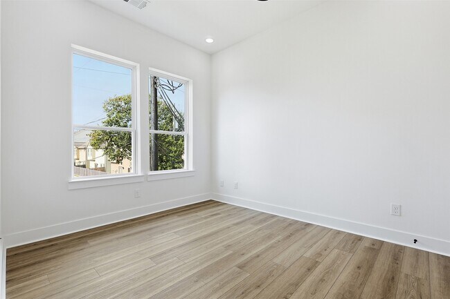 Building Photo - 8914 Laverne Shumard Ln