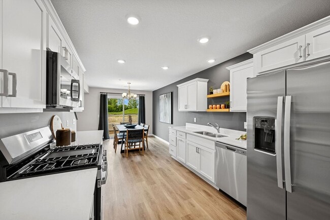 Building Photo - New Year - New Place!