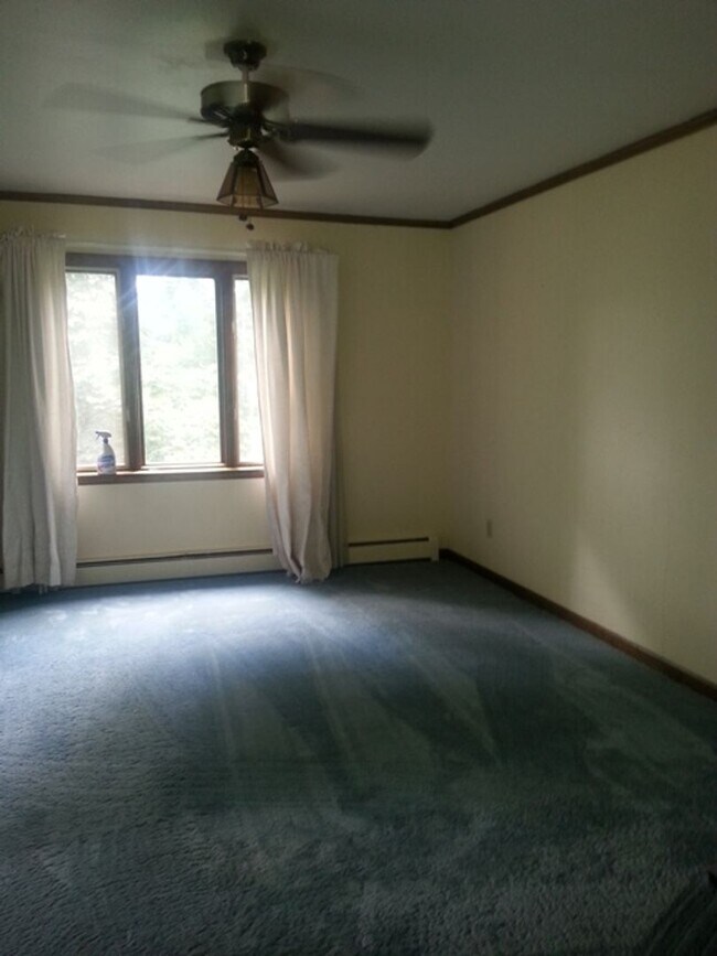 Building Photo - Beautiful Ranch-Style Home with Finished Basement & Huge Fenced Yard