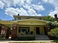 Building Photo - 906 NW 21st St