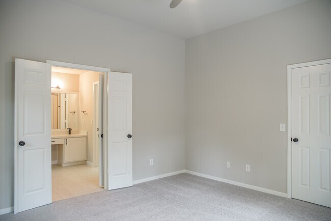 Building Photo - 91 N Willow Point Cir