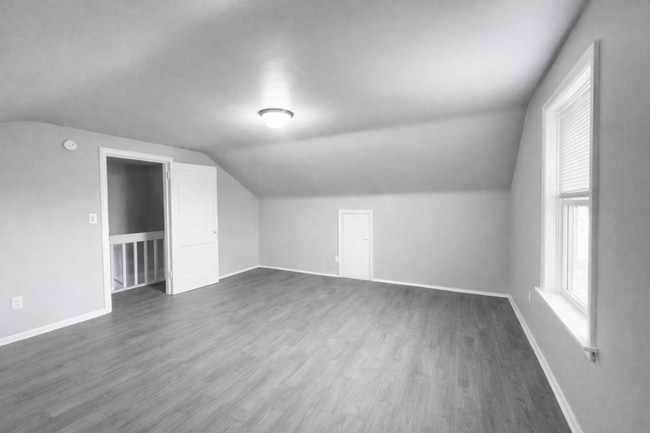 Building Photo - 4BR SW Canton Home