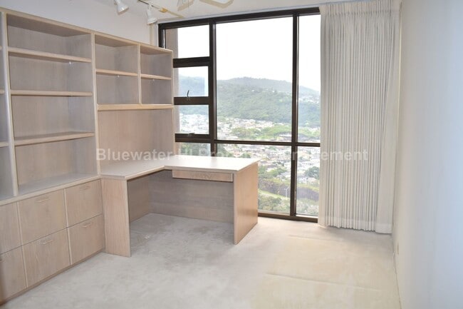 Building Photo - Craigside 2/2/2, 1656 sq. ft (Nuuanu Area)