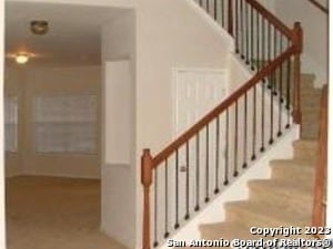 Building Photo - 823 Point Cove