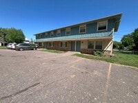 Building Photo - 3804 S Hawthorne Ave