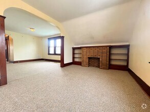Building Photo - 253 Shirley Ave