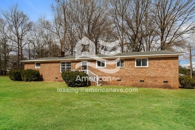 Building Photo - 305 S Myrtle School Rd