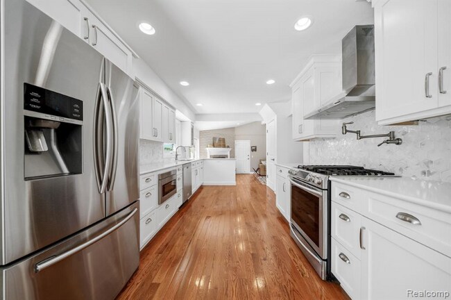 Building Photo - 2565 Alveston Dr