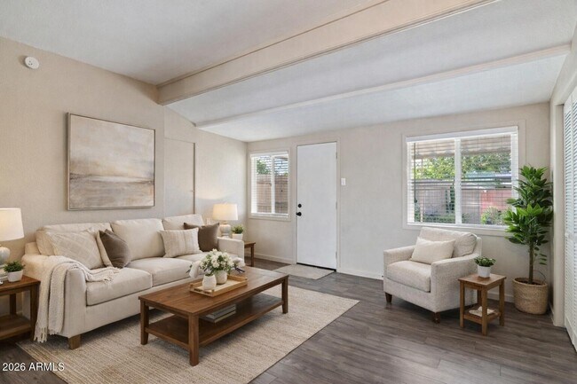 Building Photo - 12020 N Hacienda Dr