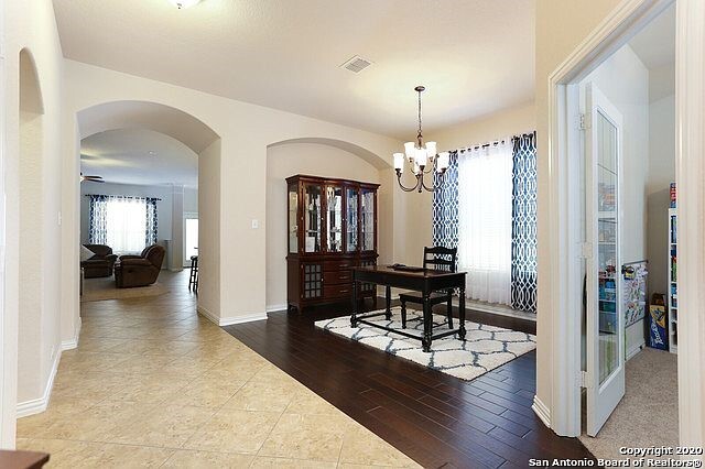 formal DIN - 25006 Elwell Point