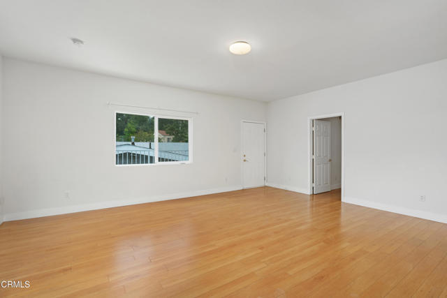Building Photo - 412 Sinclair Ave
