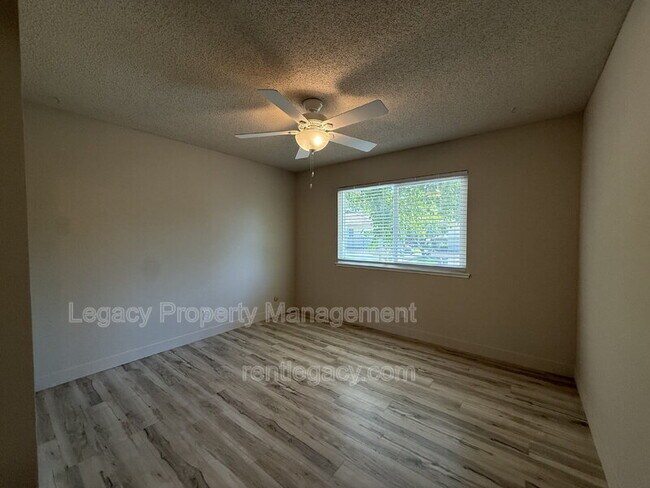 Building Photo - 5174 Connecticut Dr